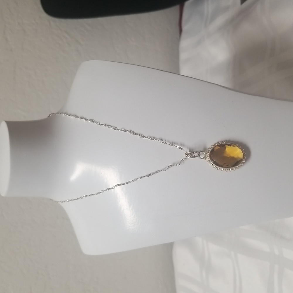 PENDANT, w/18" 925 SS chain. Orange Quartz, 25mm x 18mm.  EUC  J#32